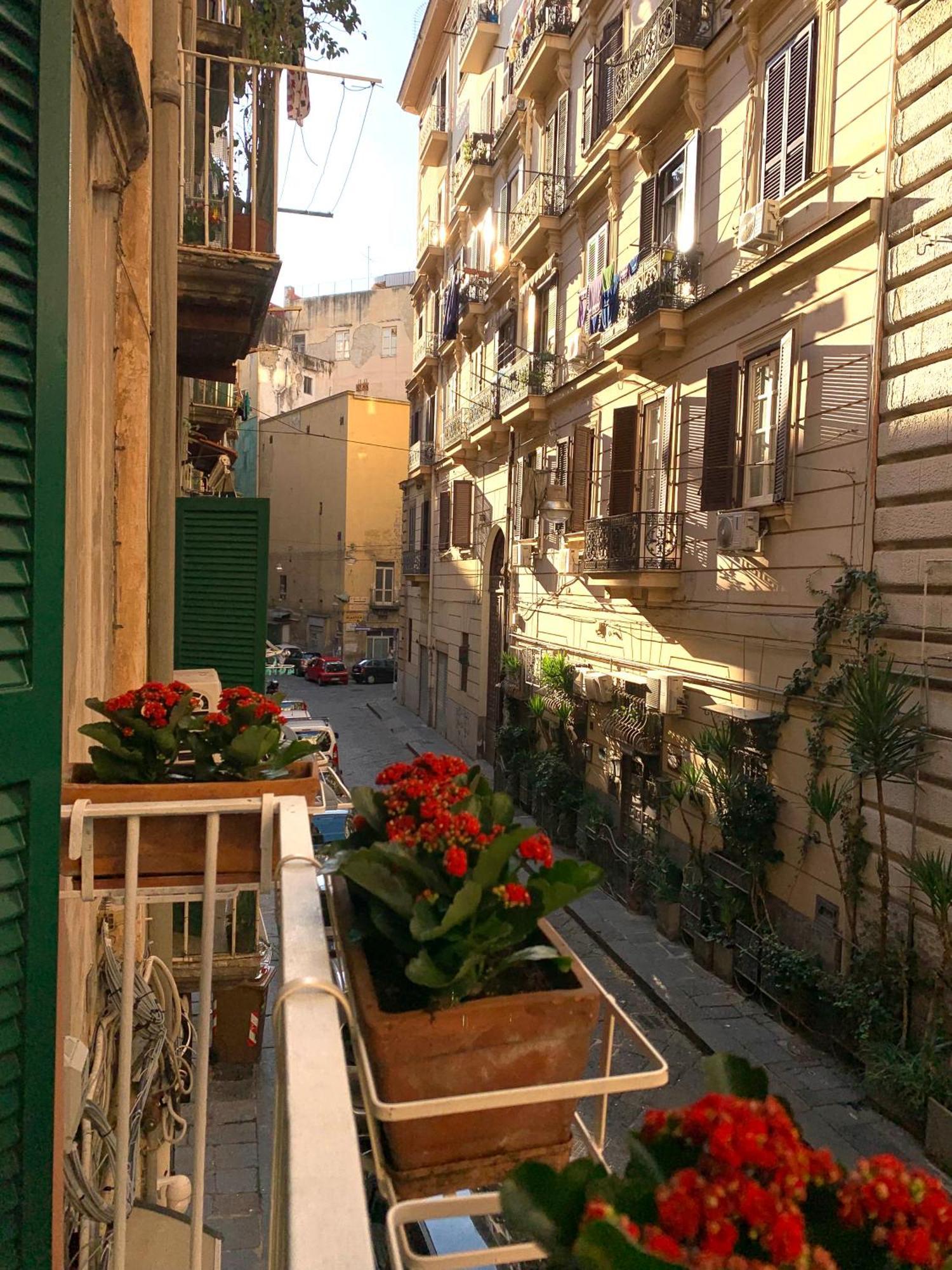 Casa Giulia, Nuovo Appartamento In Centro! 나폴리 외부 사진
